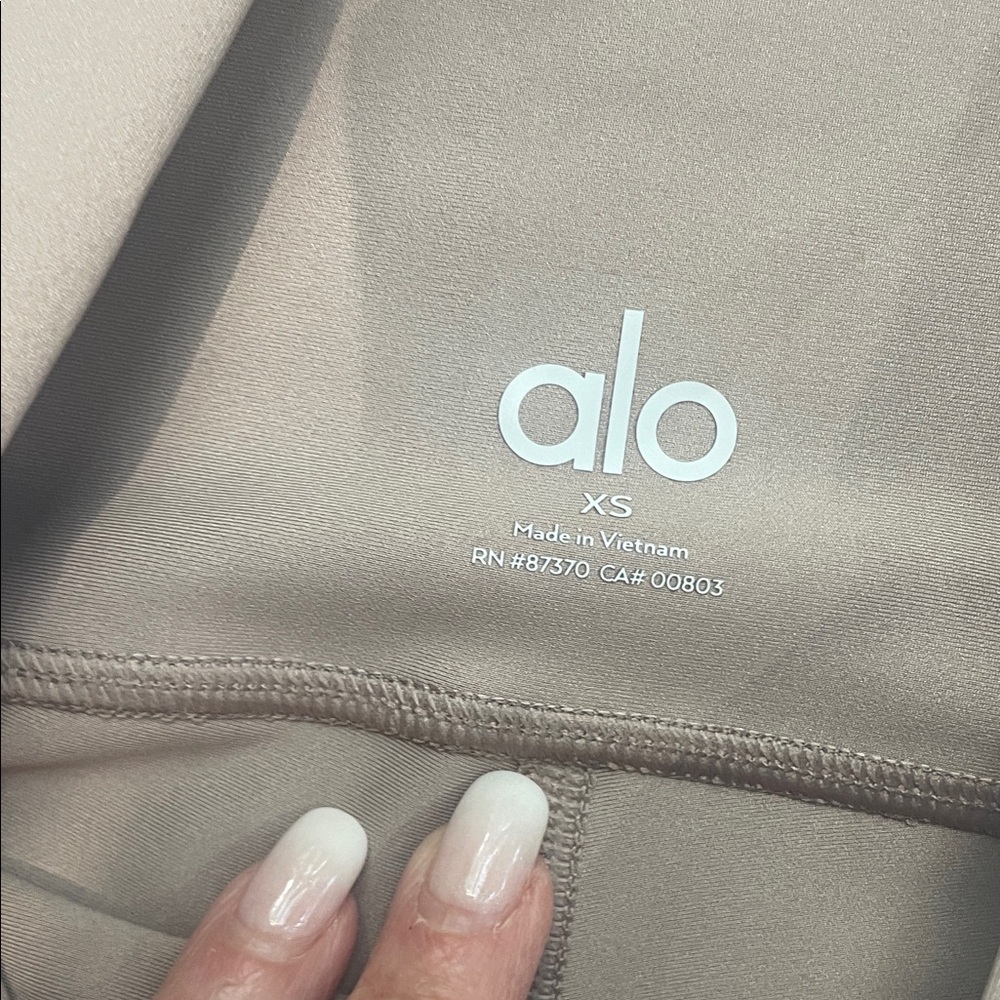 Alo High-Waisted airlift Taupe Leggings 7/8 length NWT - Picture 3 of 4